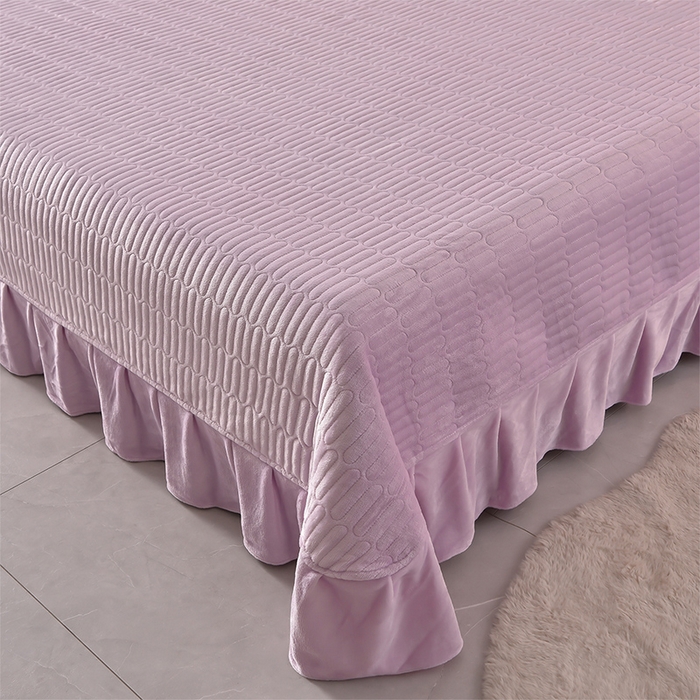 91家纺网 家纺一手货源 找家纺 赫本家纺  2025新款高克重纯色花边款雕花绒床盖款四件套 如梦-紫