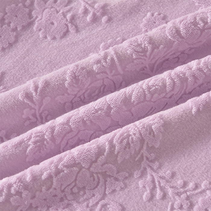 91家纺网 家纺一手货源 找家纺 赫本家纺  2025新款高克重纯色花边款雕花绒床盖款四件套 如梦-紫