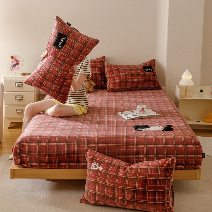 91家纺网 家纺一手货源 找家纺 卡姿家纺 2025秋冬仿羊绒蒂芙呢绒—床笠三件套 小猫噜噜