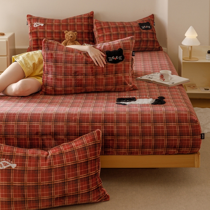 91家纺网 家纺一手货源 找家纺 卡姿家纺 2025秋冬仿羊绒蒂芙呢绒—床笠三件套 小猫噜噜