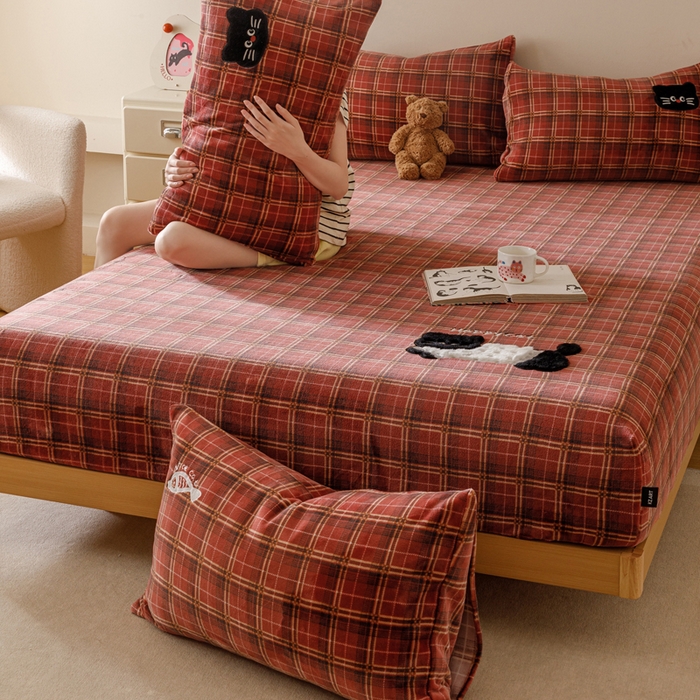 91家纺网 家纺一手货源 找家纺 卡姿家纺 2025秋冬仿羊绒蒂芙呢绒—床笠三件套 小猫噜噜