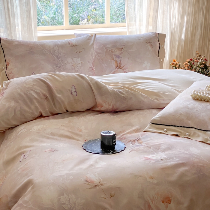 91家纺网 家纺一手货源 找家纺 薏思家纺 2025新款全棉100支数码印花生态磨毛轻奢款四件套-珍珠纽扣系列 花弄影-玉