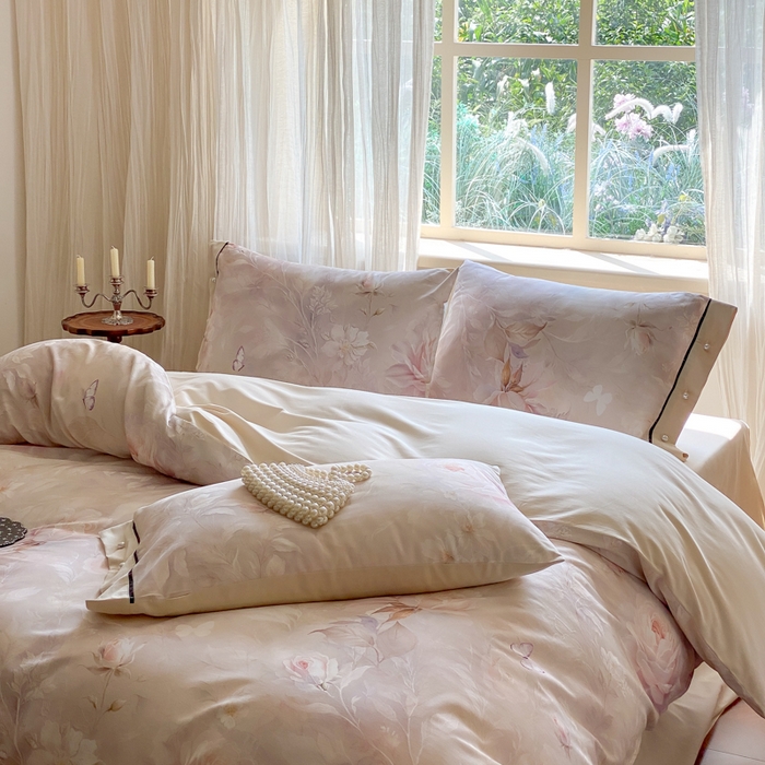 91家纺网 家纺一手货源 找家纺 薏思家纺 2025新款全棉100支数码印花生态磨毛轻奢款四件套-珍珠纽扣系列 花弄影-玉