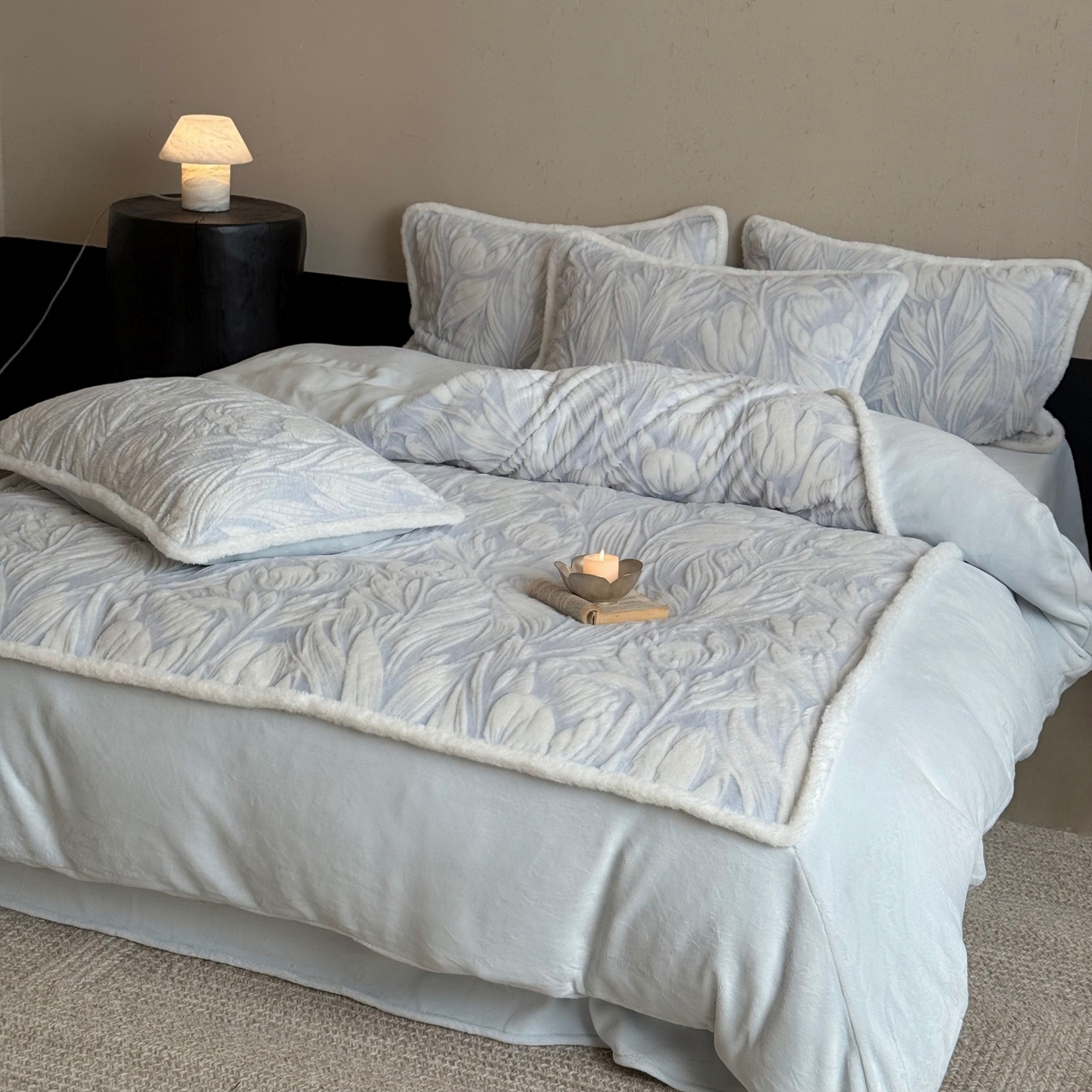 91家纺网 家纺一手货源 找家纺 （总）MIU缪家居 2025新款A版兔毛B版牛奶绒四件套屋顶花园