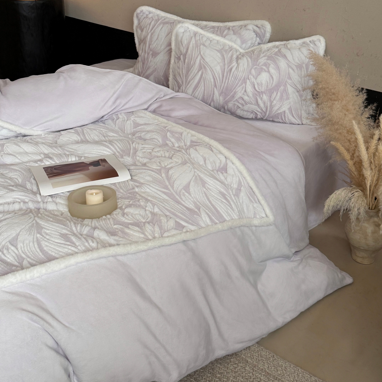 91家纺网 家纺一手货源 找家纺 MIU缪家居 2025新款A版兔毛B版牛奶绒四件套屋顶花园 屋顶花园-浅紫