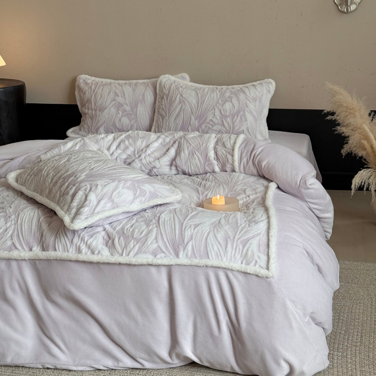 91家纺网 家纺一手货源 找家纺 MIU缪家居 2025新款A版兔毛B版牛奶绒四件套屋顶花园 屋顶花园-浅紫