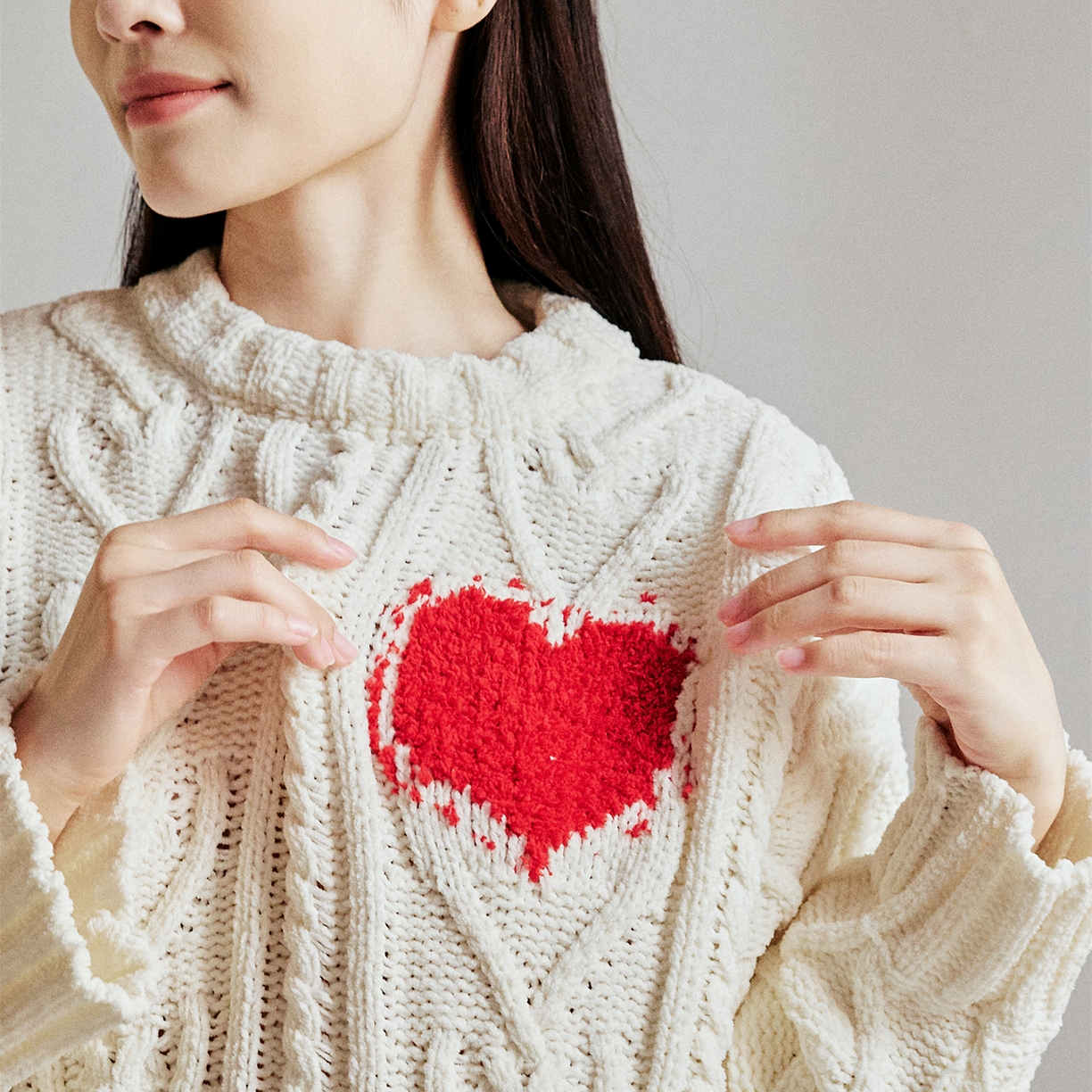 91家纺网 家纺一手货源 找家纺 暖绵绵家纺 2025新款雪尼尔针织家居服+袜子-温塔拉（零售价不得低于162元） 温塔拉-霜白