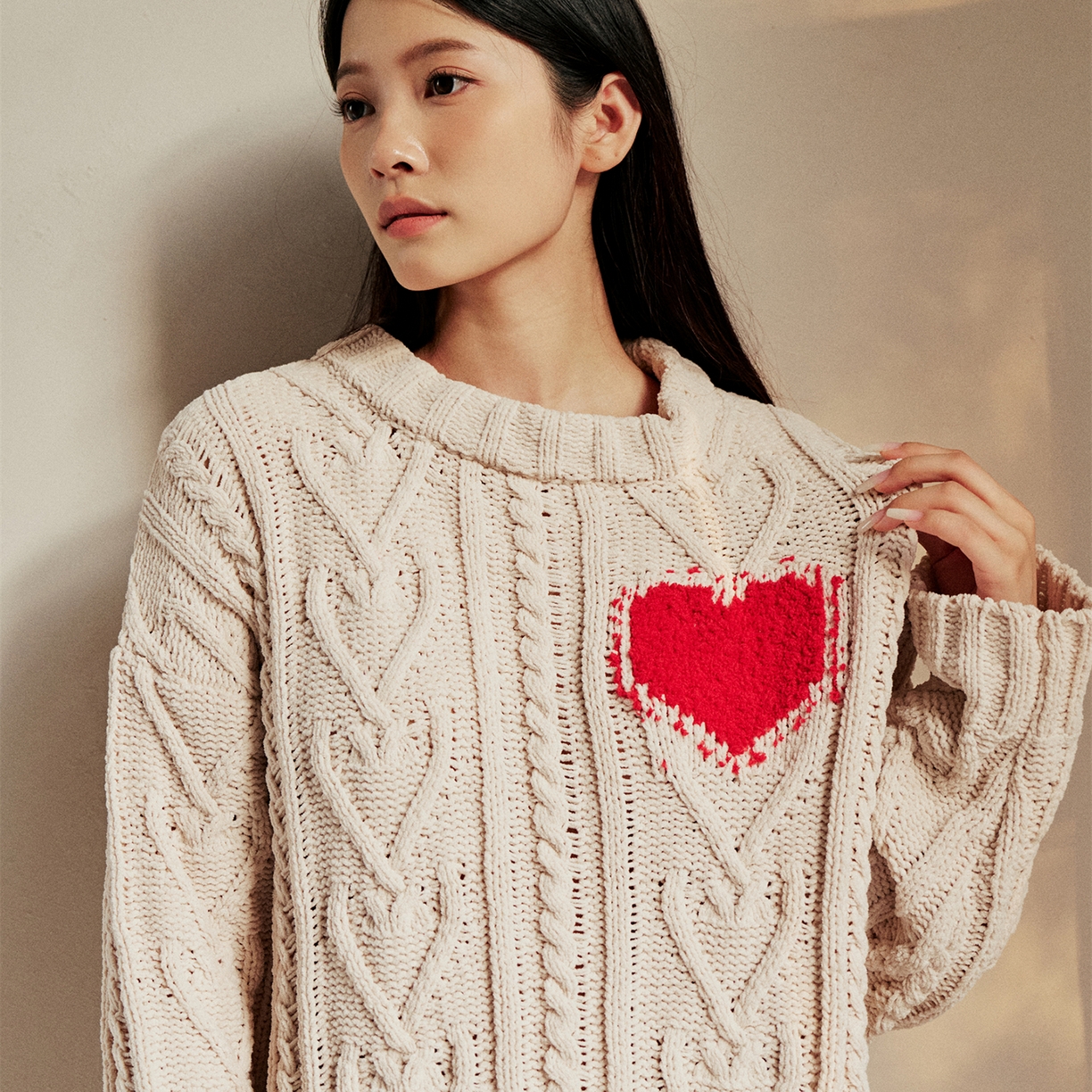 91家纺网 家纺一手货源 找家纺 暖绵绵家纺 2025新款雪尼尔针织家居服+袜子-温塔拉（零售价不得低于162元） 温塔拉-米色