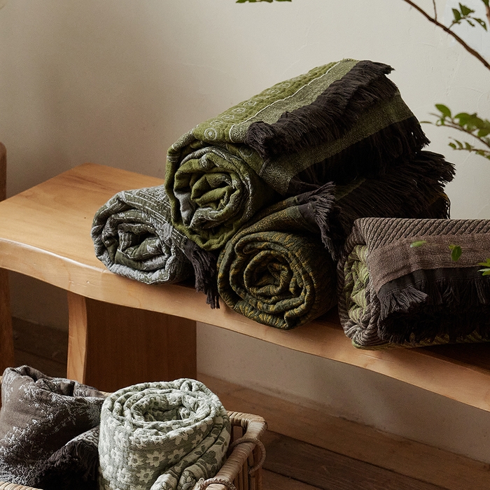 91家纺网 家纺一手货源 找家纺 （总）子和家居 2025新款全棉色织提花毯子毛毯-墨茵