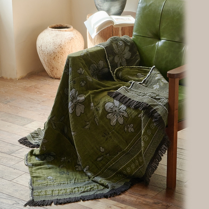 91家纺网 家纺一手货源 找家纺 子和家居 2025新款全棉色织提花毯子毛毯-墨茵 向阳生花（绿）