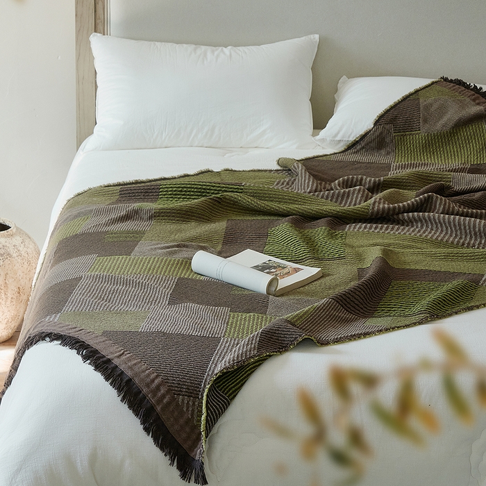 91家纺网 家纺一手货源 找家纺 子和家居 2025新款全棉色织提花毯子毛毯-墨茵 墨榛