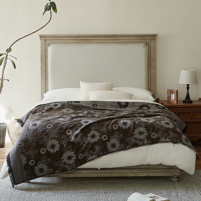 91家纺网 家纺一手货源 找家纺 子和家居 2025新款全棉色织提花毯子毛毯-墨茵 向往生花（咖）