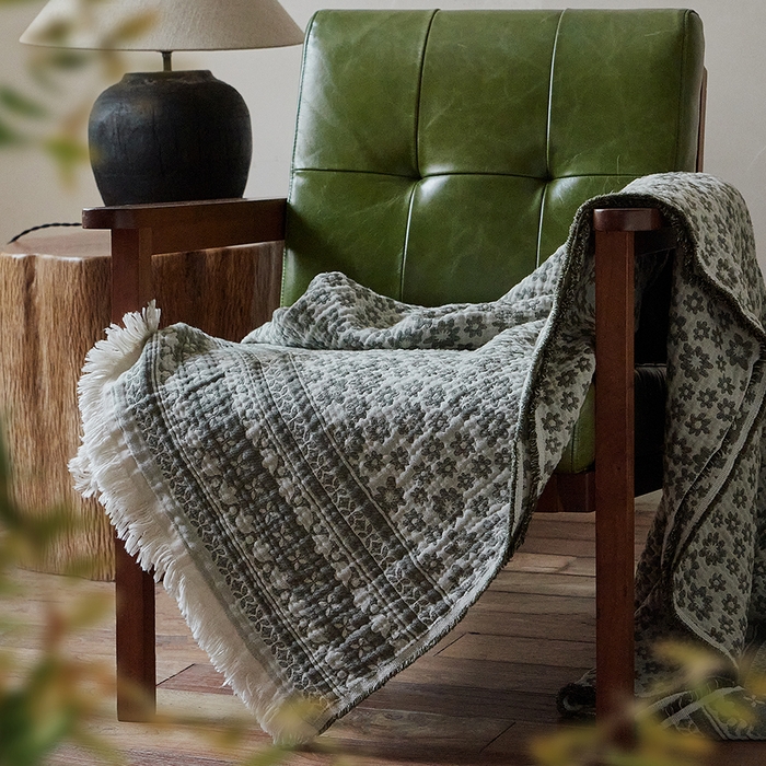 91家纺网 家纺一手货源 找家纺 子和家居 2025新款全棉色织提花毯子毛毯-墨茵 雏菊