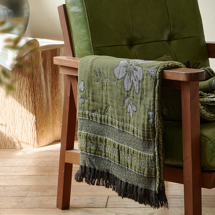 91家纺网 家纺一手货源 找家纺 子和家居 2025新款全棉色织提花毯子毛毯-墨茵 向阳生花（绿）