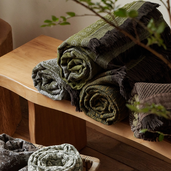 91家纺网 家纺一手货源 找家纺 子和家居 2025新款全棉色织提花毯子毛毯-墨茵 组合图