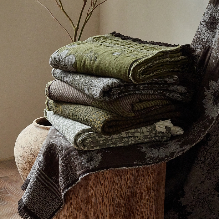 91家纺网 家纺一手货源 找家纺 子和家居 2025新款全棉色织提花毯子毛毯-墨茵 组合图
