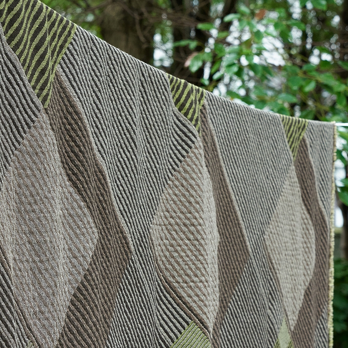 91家纺网 家纺一手货源 找家纺 子和家居 2025新款全棉色织提花毯子毛毯-墨茵 墨榛