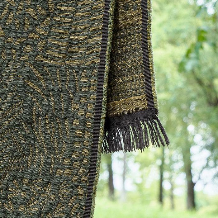 91家纺网 家纺一手货源 找家纺 子和家居 2025新款全棉色织提花毯子毛毯-墨茵 鹿鸣青