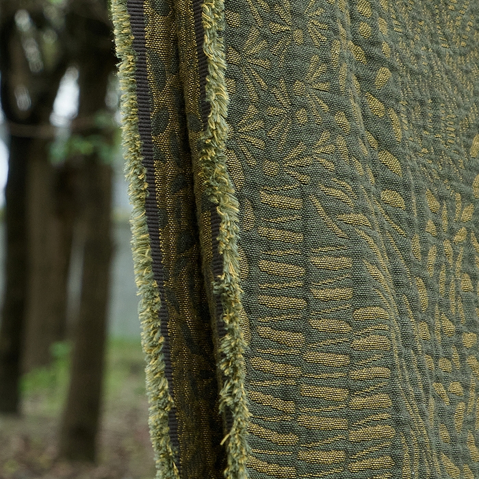 91家纺网 家纺一手货源 找家纺 子和家居 2025新款全棉色织提花毯子毛毯-墨茵 鹿鸣青