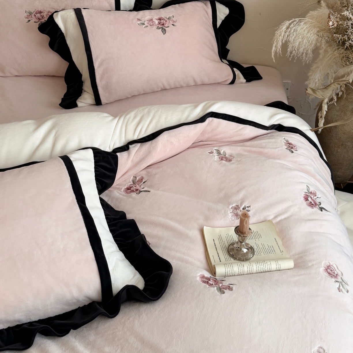 91家纺网 家纺一手货源 找家纺 MIU缪家居 2025新款秋冬牛奶绒四件套托斯卡纳 托斯卡纳-粉