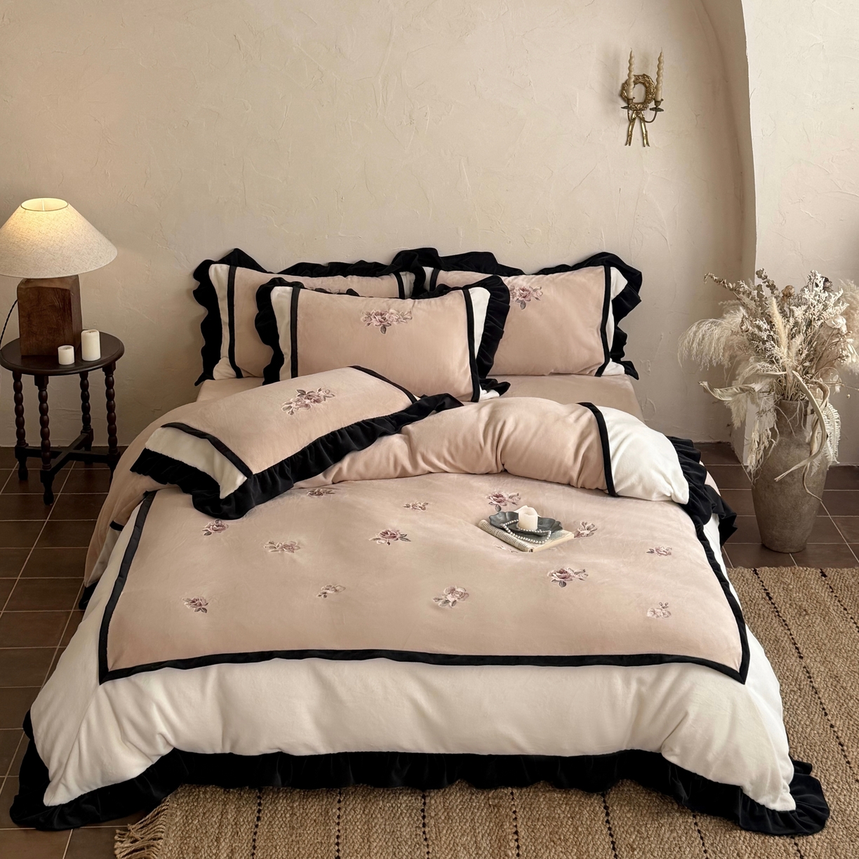 91家纺网 家纺一手货源 找家纺 MIU缪家居 2025新款秋冬牛奶绒四件套托斯卡纳 托斯卡纳-咖