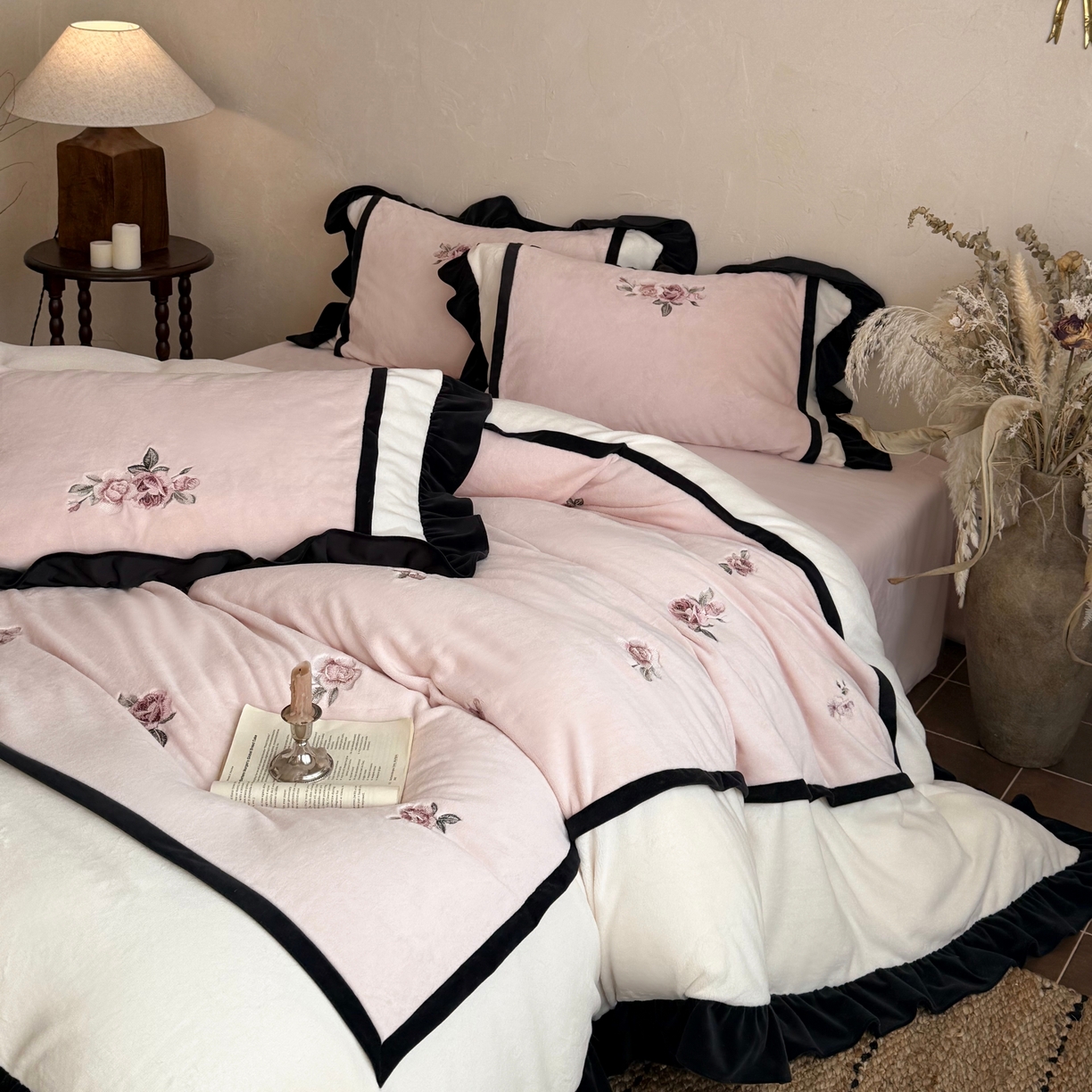 91家纺网 家纺一手货源 找家纺 MIU缪家居 2025新款秋冬牛奶绒四件套托斯卡纳 托斯卡纳-粉