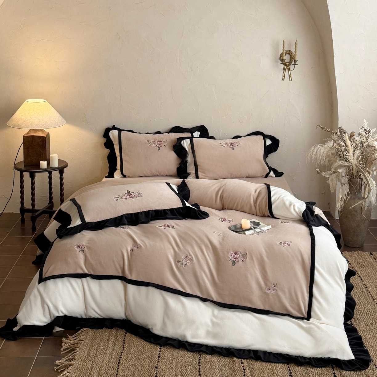 91家纺网 家纺一手货源 找家纺 MIU缪家居 2025新款秋冬牛奶绒四件套托斯卡纳 托斯卡纳-咖