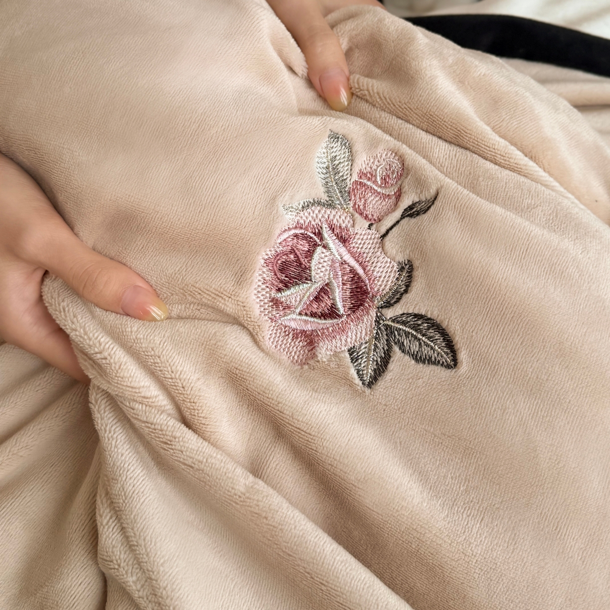 91家纺网 家纺一手货源 找家纺 MIU缪家居 2025新款秋冬牛奶绒四件套托斯卡纳 托斯卡纳-咖