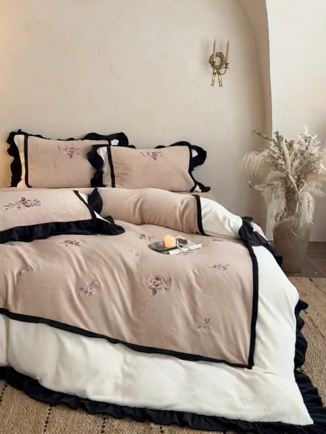 91家纺网 家纺一手货源 找家纺 MIU缪家居 2025新款秋冬牛奶绒四件套托斯卡纳 托斯卡纳-咖