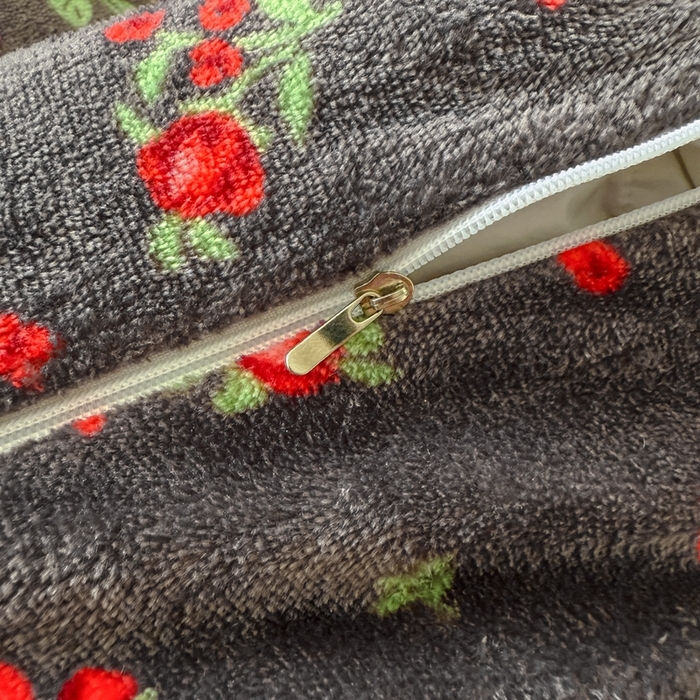 91家纺网 家纺一手货源 找家纺 （总）艺慕家纺 2025新款时尚印花牛奶绒床盖四件套