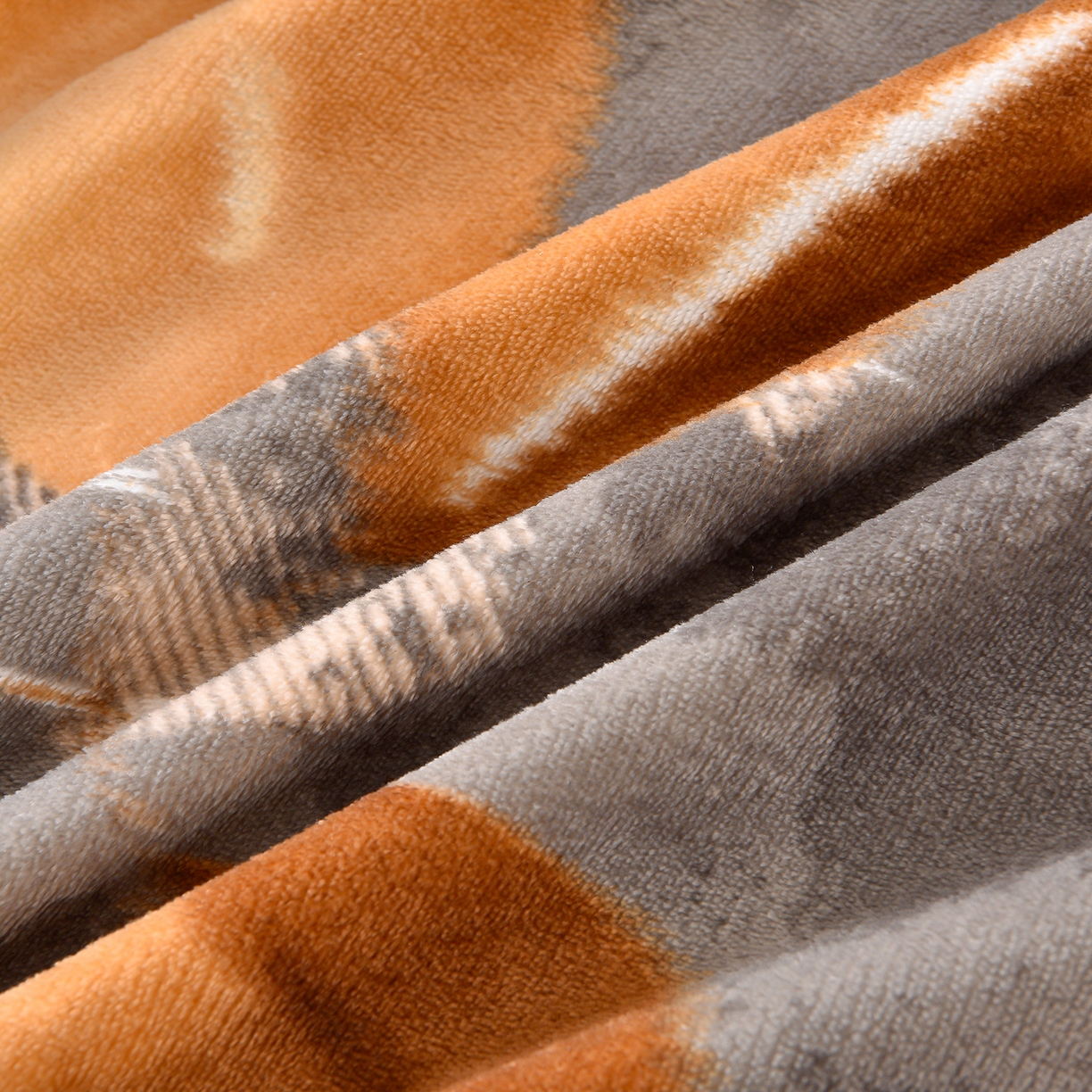 91家纺网 家纺一手货源 找家纺 赫本家纺  2025高克重牛奶绒花边床盖款四件套 七里香