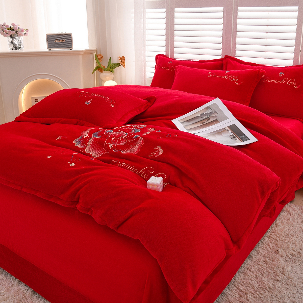 91家纺网 家纺一手货源 找家纺 绒小宣 2025新款高克重牛奶绒刺绣四件套 花开富贵-大红