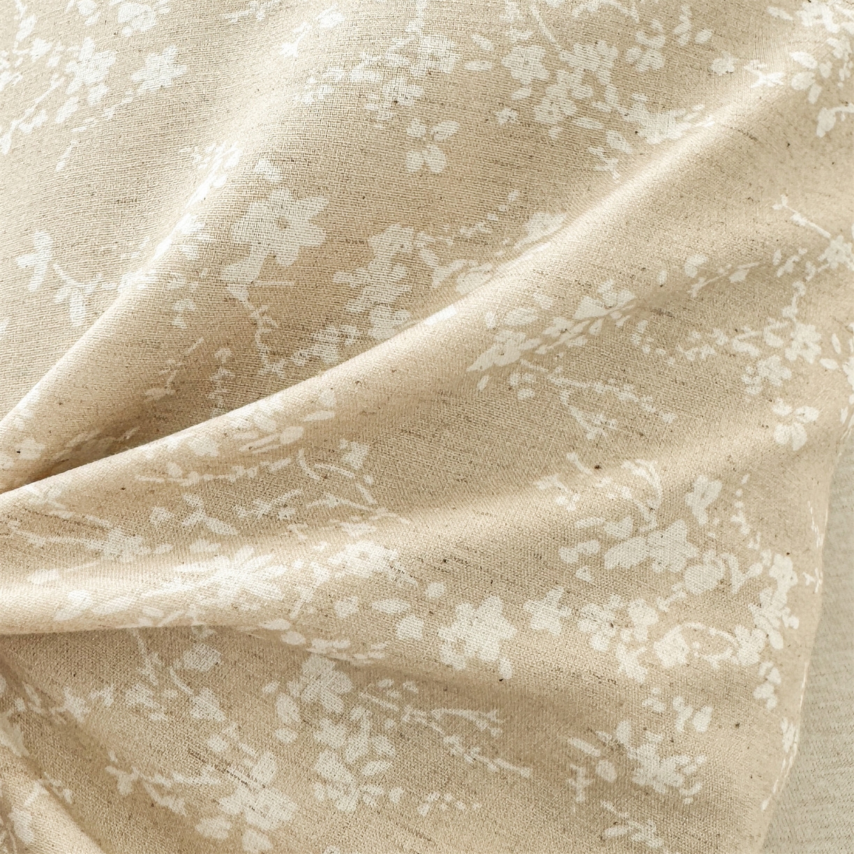 91家纺网 家纺一手货源 找家纺 麦肯锡 2025新款棉麻古朴荞麦两用枕  枕头枕芯 花卉咖/只