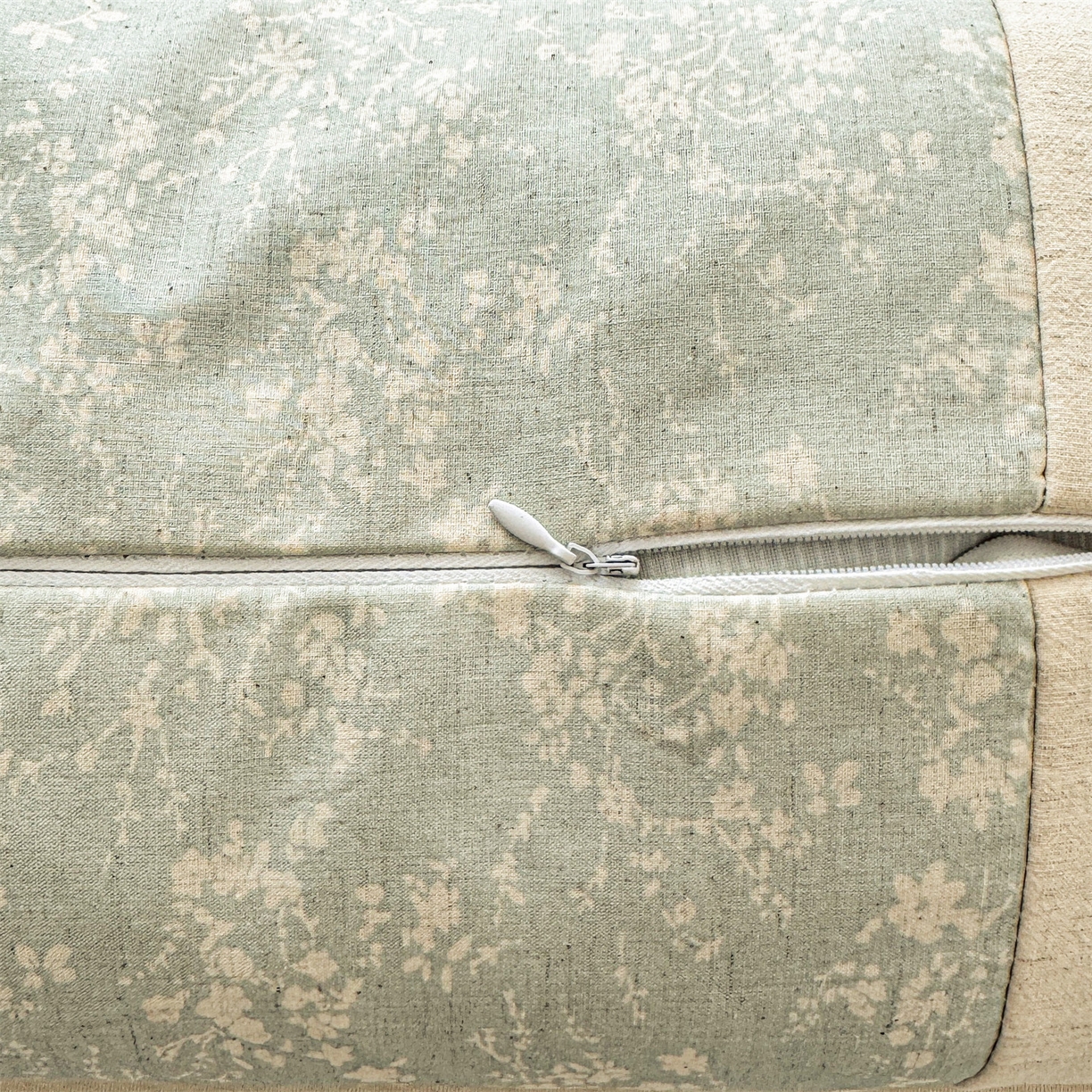 91家纺网 家纺一手货源 找家纺 麦肯锡 2025新款棉麻古朴荞麦两用枕  枕头枕芯 花卉蓝/只