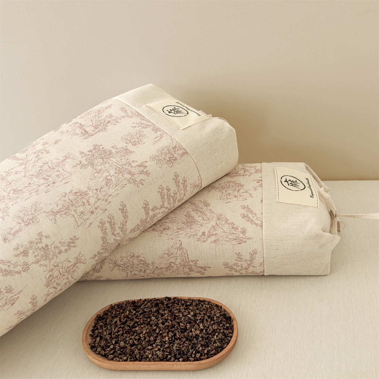 91家纺网 家纺一手货源 找家纺 麦肯锡 2025新款棉麻古朴荞麦两用枕  枕头枕芯 田园粉/只