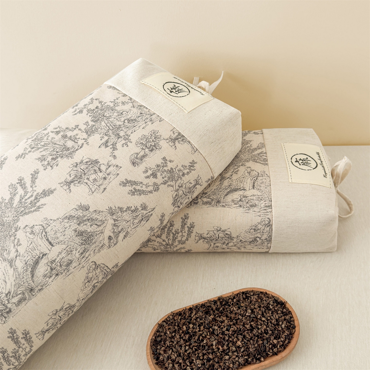 91家纺网 家纺一手货源 找家纺 麦肯锡 2025新款棉麻古朴荞麦两用枕  枕头枕芯 田园灰/只