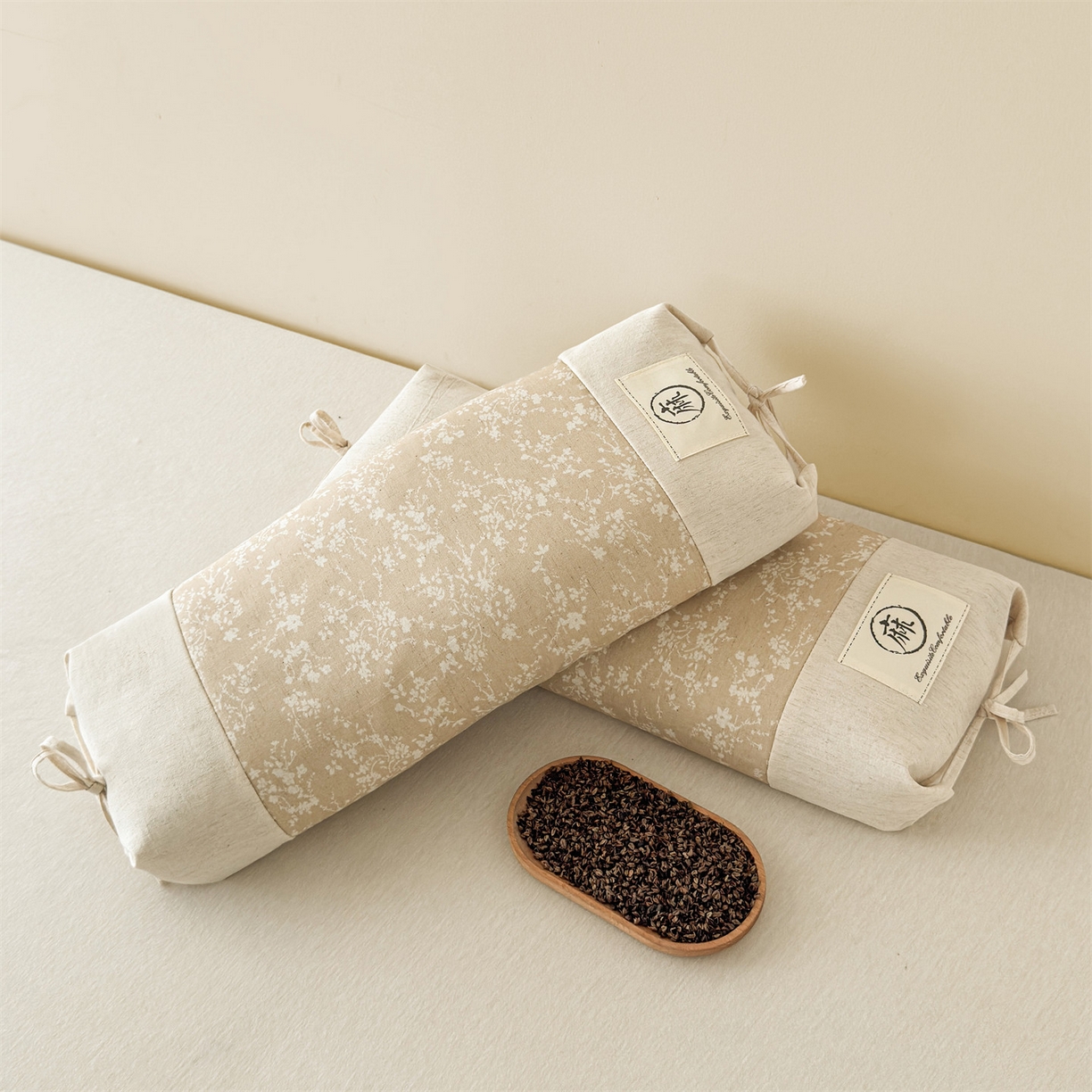 91家纺网 家纺一手货源 找家纺 麦肯锡 2025新款棉麻古朴荞麦两用枕  枕头枕芯 花卉咖/对