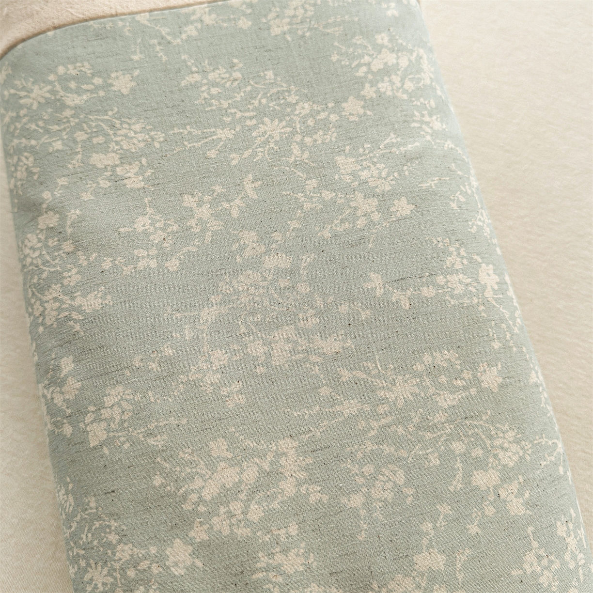 91家纺网 家纺一手货源 找家纺 麦肯锡 2025新款棉麻古朴荞麦两用枕  枕头枕芯 花卉蓝/对