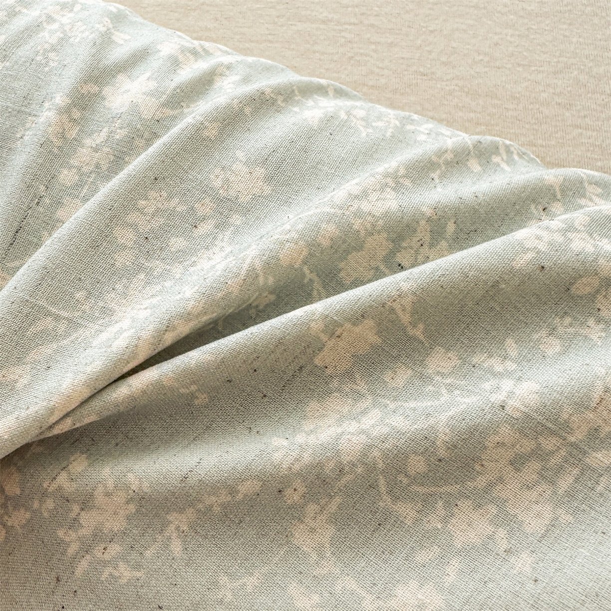 91家纺网 家纺一手货源 找家纺 麦肯锡 2025新款棉麻古朴荞麦两用枕  枕头枕芯 花卉蓝/对