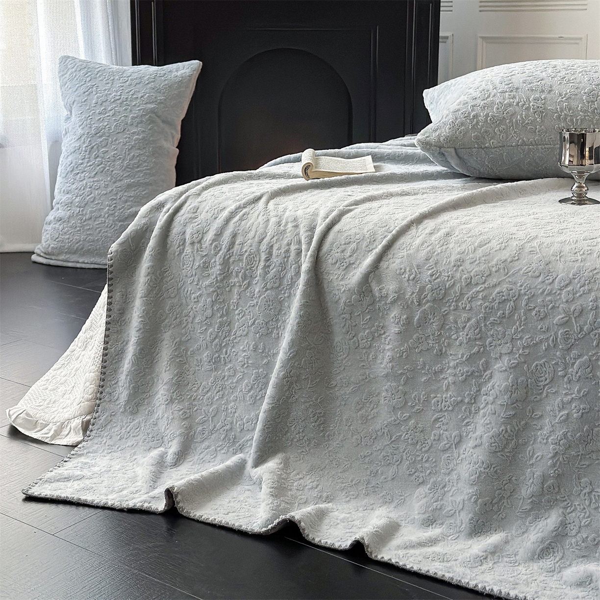 91家纺网 家纺一手货源 找家纺 （总）丝幔家纺 2025新款法式雕花复合毛毯毯子