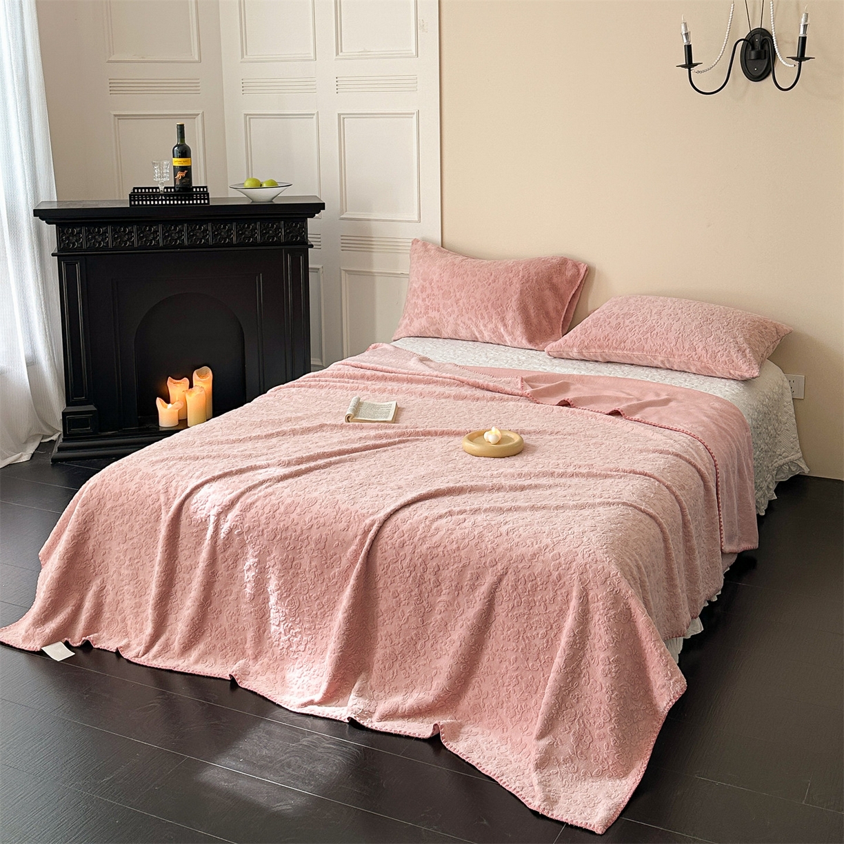 91家纺网 家纺一手货源 找家纺 丝幔家纺 2025新款法式雕花复合毛毯毯子 法式-橡粉