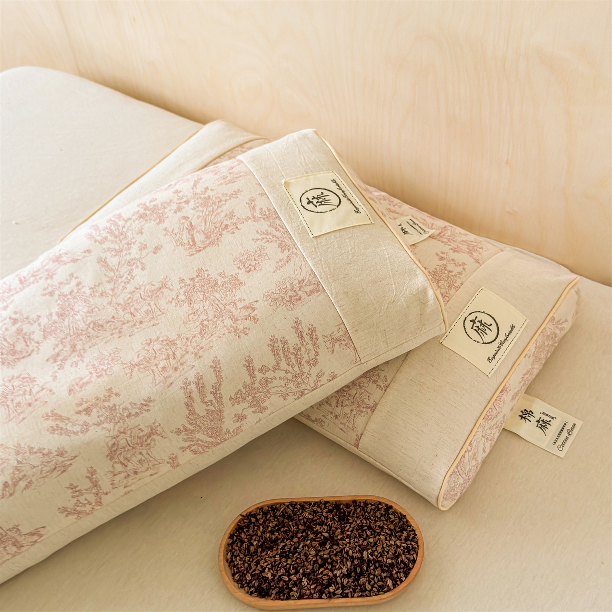 91家纺网 家纺一手货源 找家纺 麦肯锡 2025新款棉麻古朴荞麦助眠枕  枕头枕芯 田园粉/只