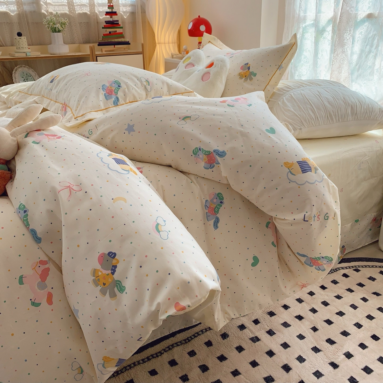 91家纺网 家纺一手货源 找家纺 莱豫家纺 2025新款小清新全棉纯棉四件套 小飞马