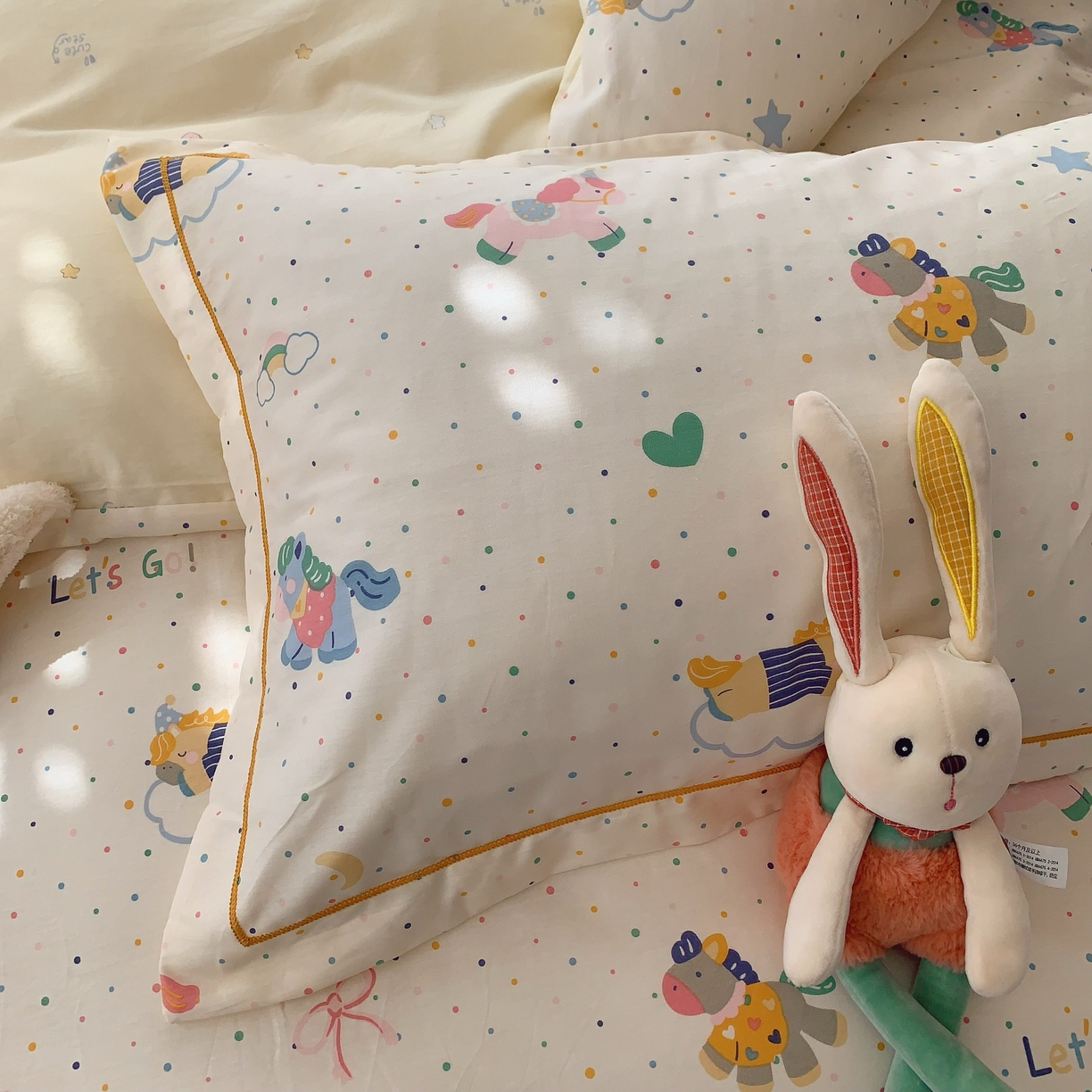 91家纺网 家纺一手货源 找家纺 莱豫家纺 2025新款小清新全棉纯棉四件套 小飞马