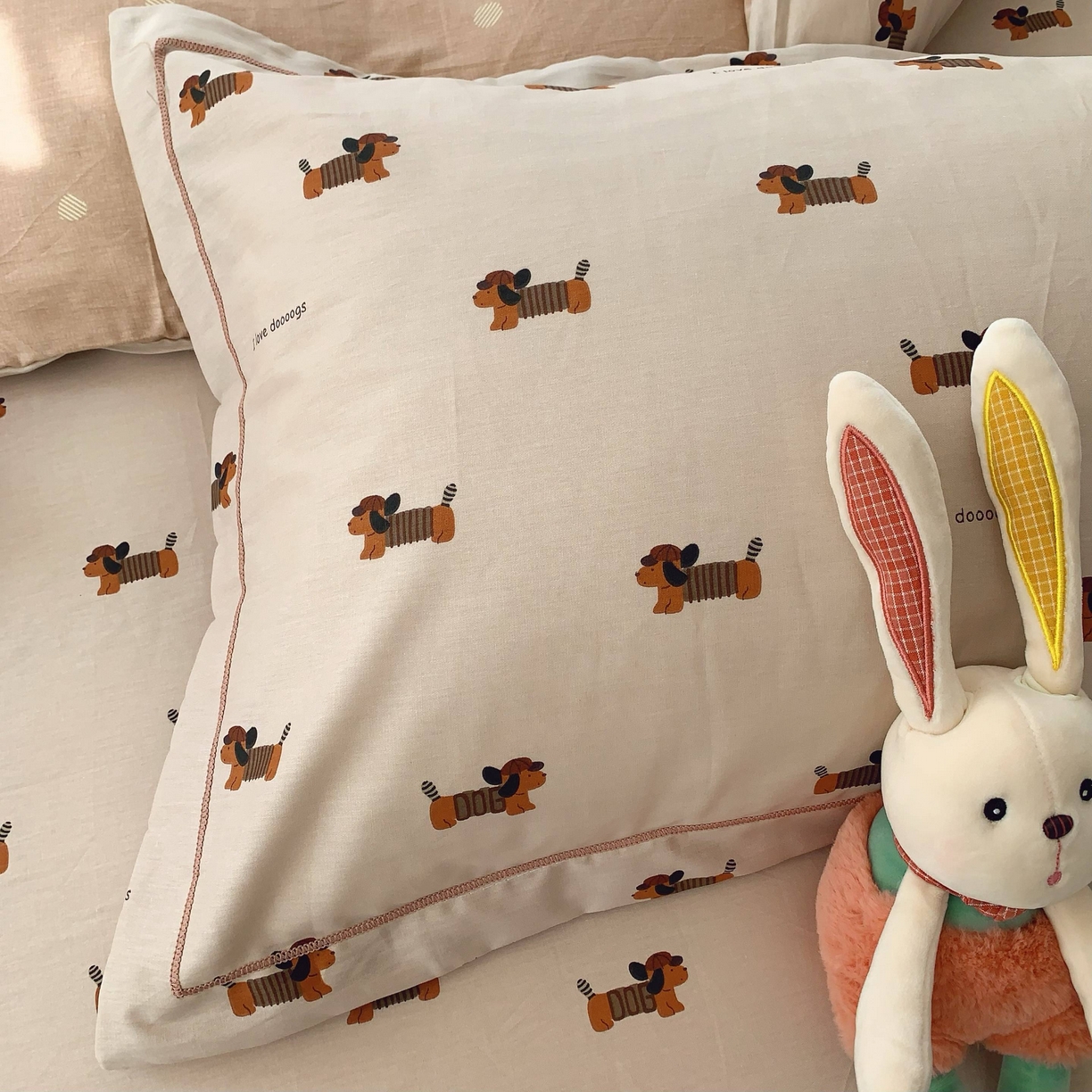 91家纺网 家纺一手货源 找家纺 莱豫家纺 2025新款小清新全棉纯棉四件套 可爱狗狗咖