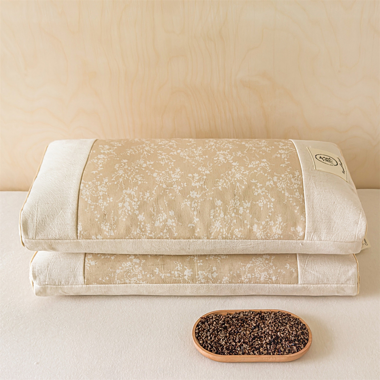 91家纺网 家纺一手货源 找家纺 麦肯锡 2025新款棉麻古朴荞麦助眠枕  枕头枕芯 花卉咖/对