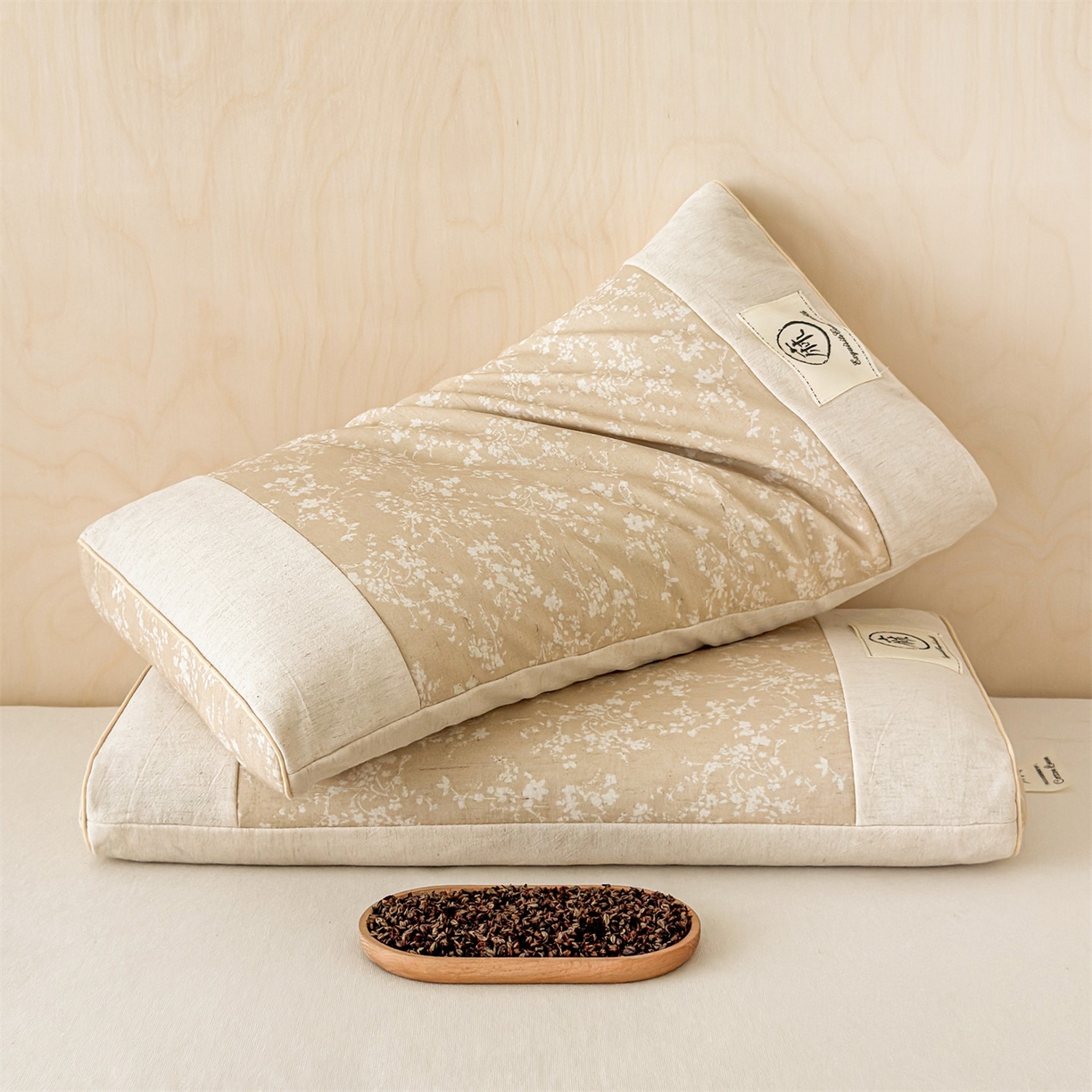 91家纺网 家纺一手货源 找家纺 麦肯锡 2025新款棉麻古朴荞麦助眠枕  枕头枕芯 花卉咖/对