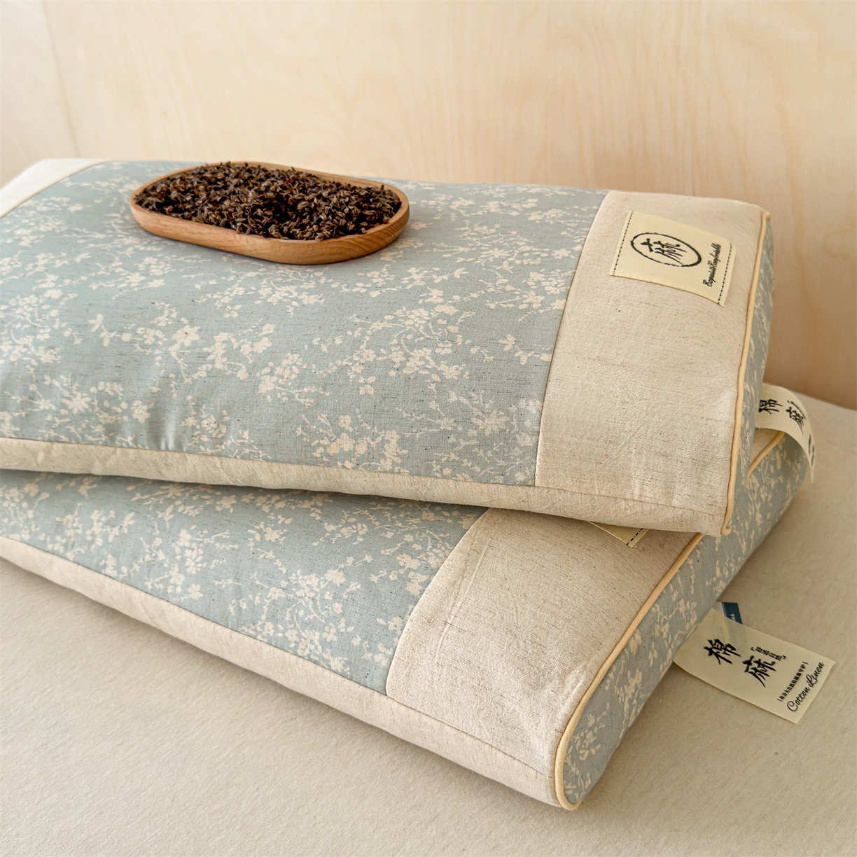 91家纺网 家纺一手货源 找家纺 麦肯锡 2025新款棉麻古朴荞麦助眠枕  枕头枕芯 花卉蓝/对