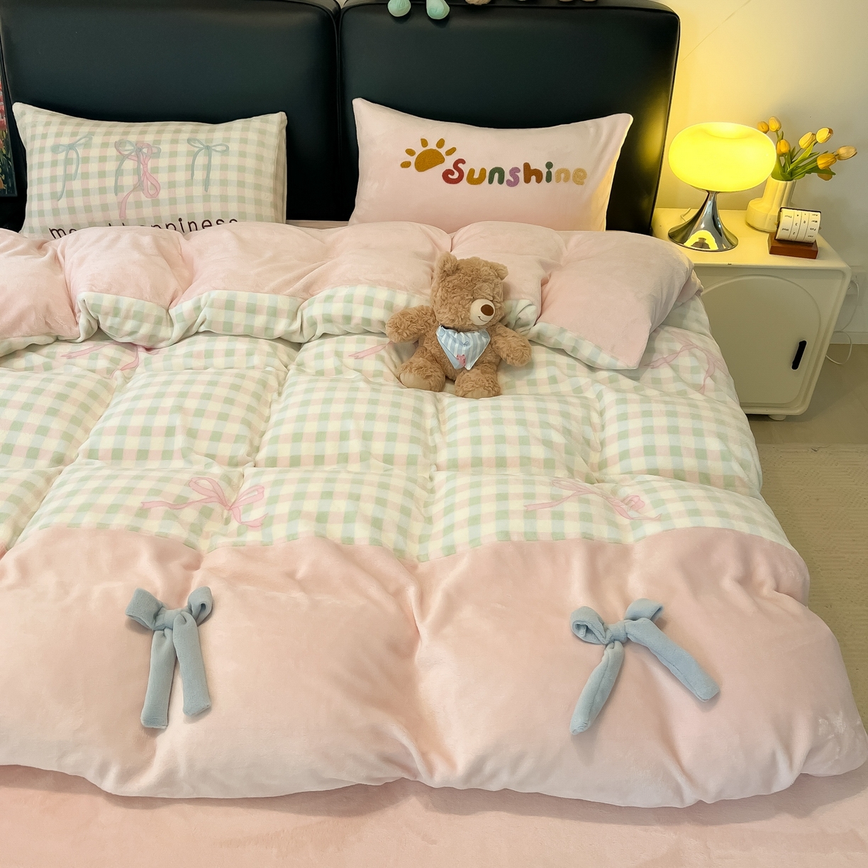 91家纺网 家纺一手货源 找家纺 （总）子钦家纺 2025新款田园复古风加厚牛奶绒蝴蝶结款毛巾绣四件套