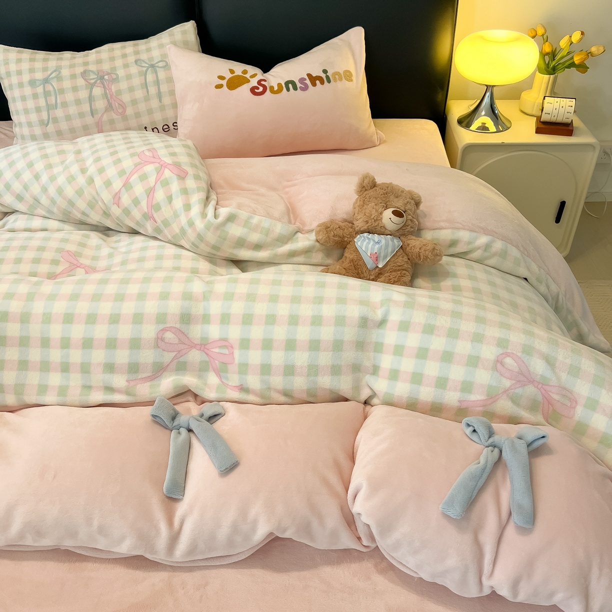 91家纺网 家纺一手货源 找家纺 （总）子钦家纺 2025新款田园复古风加厚牛奶绒蝴蝶结款毛巾绣四件套